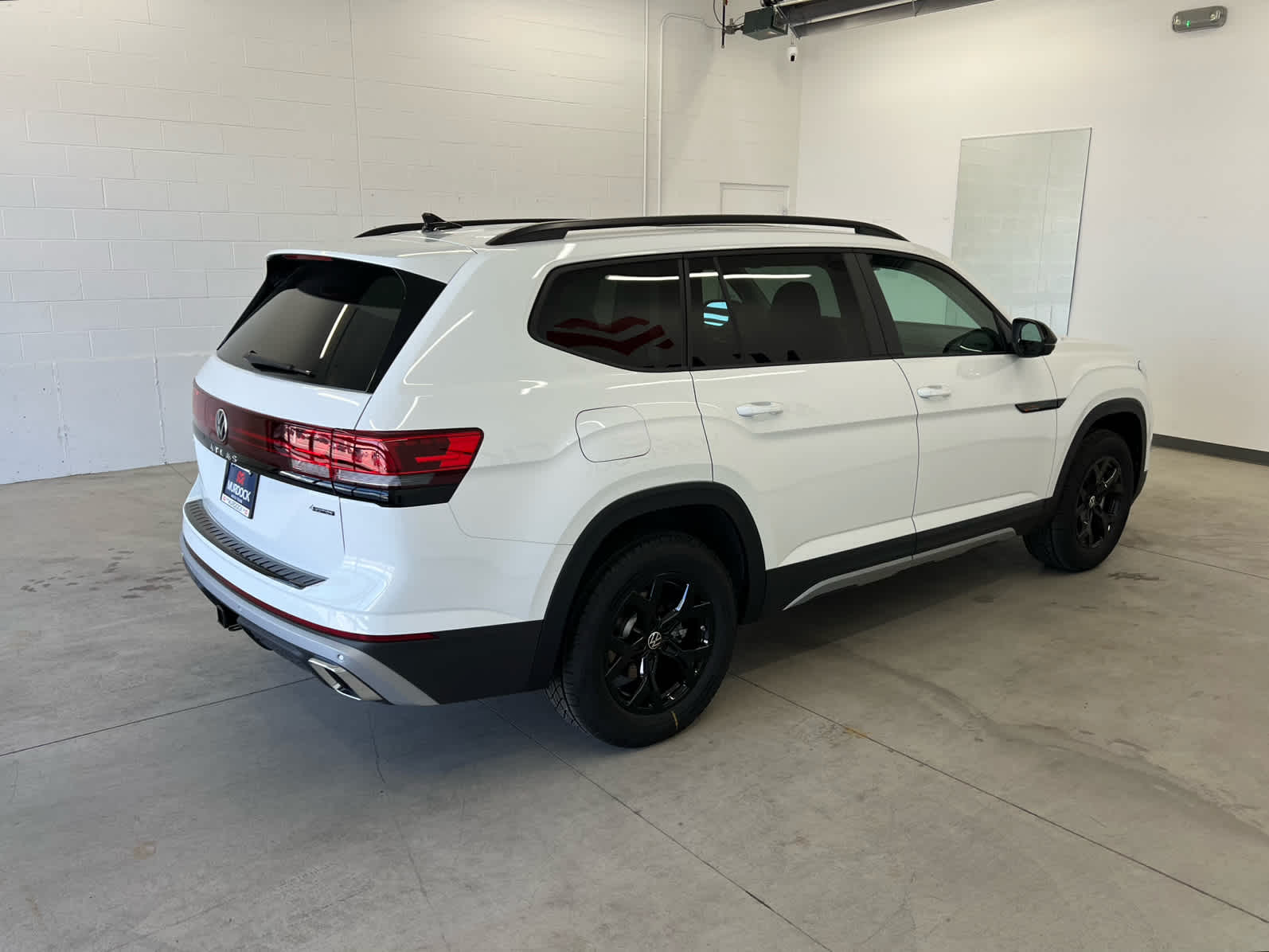 2025 Volkswagen Atlas Peak Edition SE photo 4