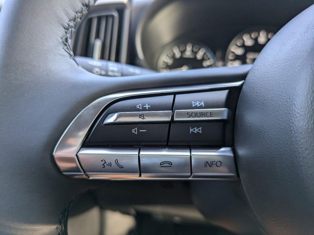 2025 Mazda CX-50 2.5 Select photo 19