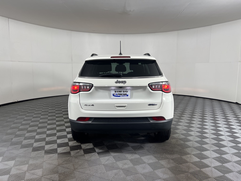 2020 Jeep Compass Latitude photo 5