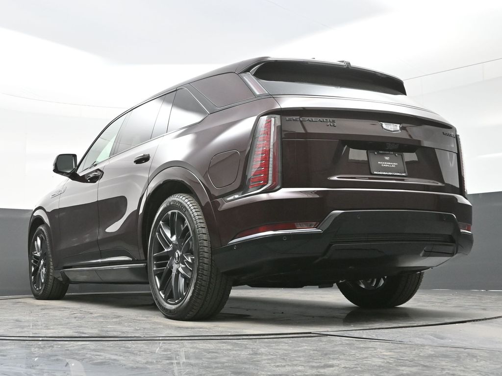 2025 Cadillac Escalade IQ Sport photo 19