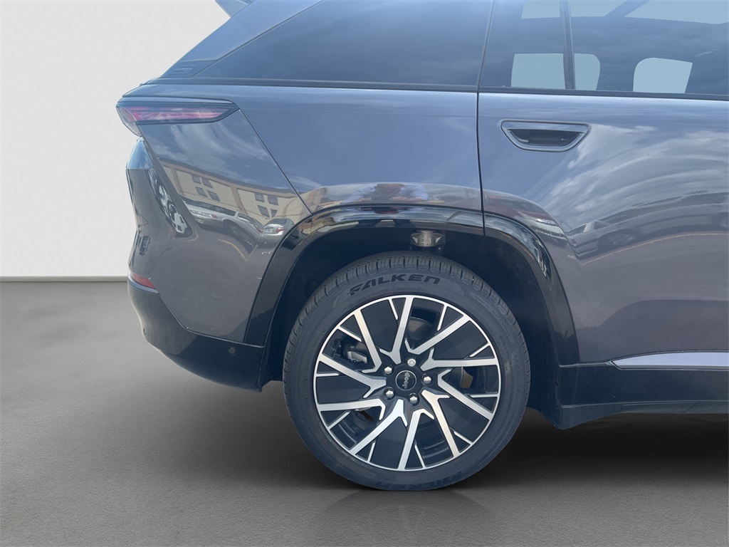 2025 Jeep Wagoneer S Limited photo 22