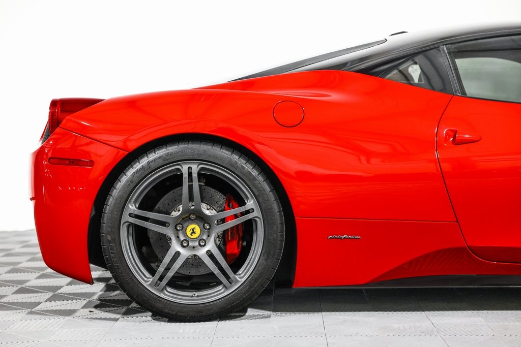 2010 Ferrari 458 Italia Base photo 2
