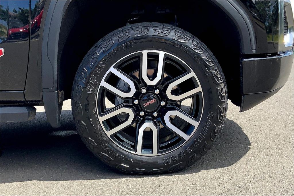 Image of Pre-Owned 2021 GMC Sierra 1500 AT4