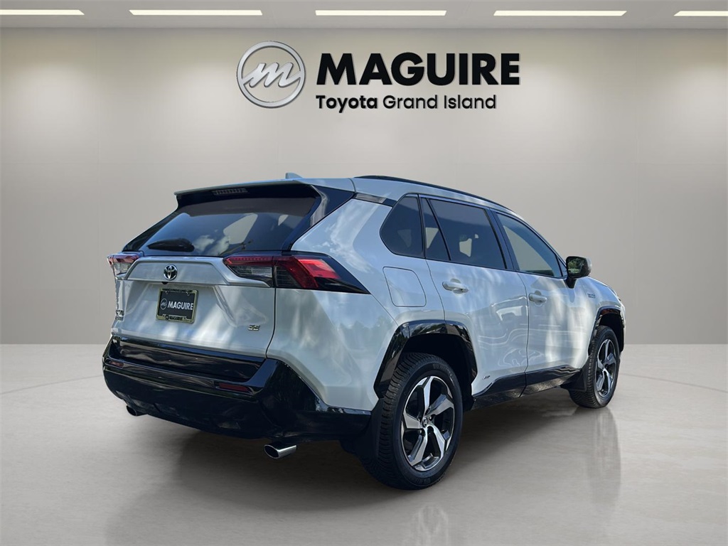 2022 Toyota RAV4 Prime SE photo 5