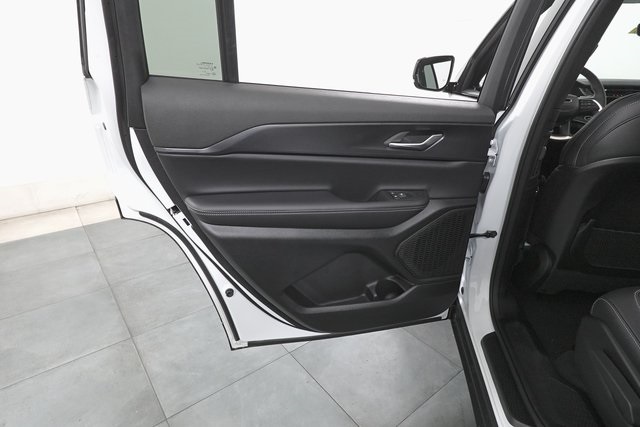 2025 Jeep Grand Cherokee Altitude X photo 21