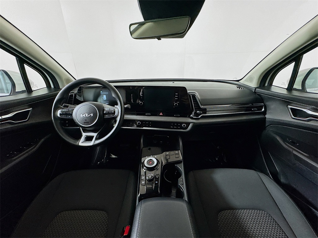 2023 Kia Sportage Hybrid LX photo 7