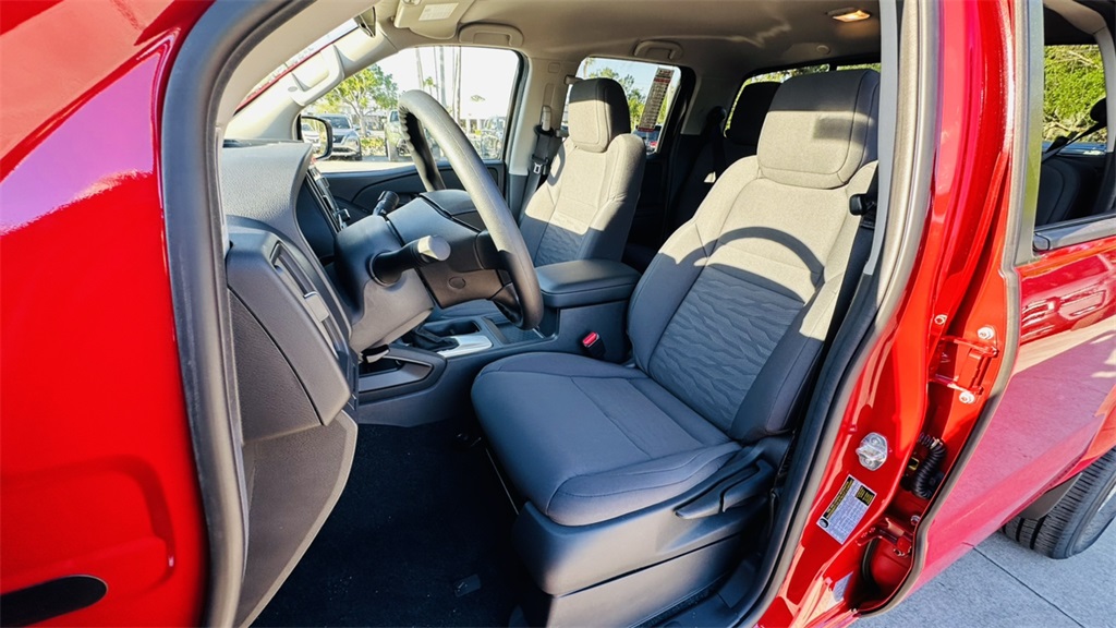 2025 Nissan Frontier S photo 24