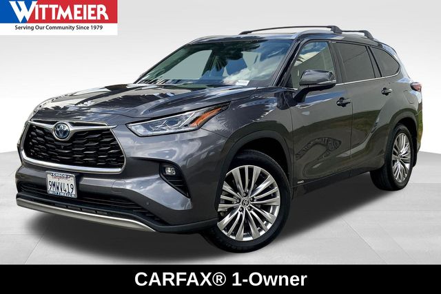 2024 Toyota Highlander Platinum's photo