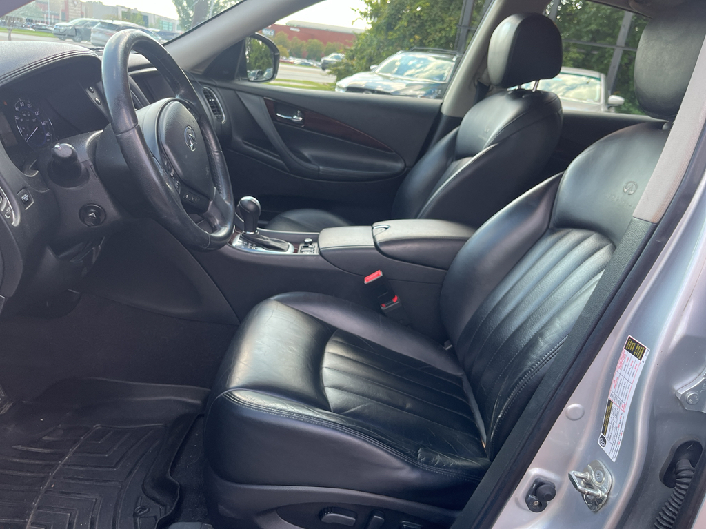 2012 Infiniti EX35 Journey photo 2