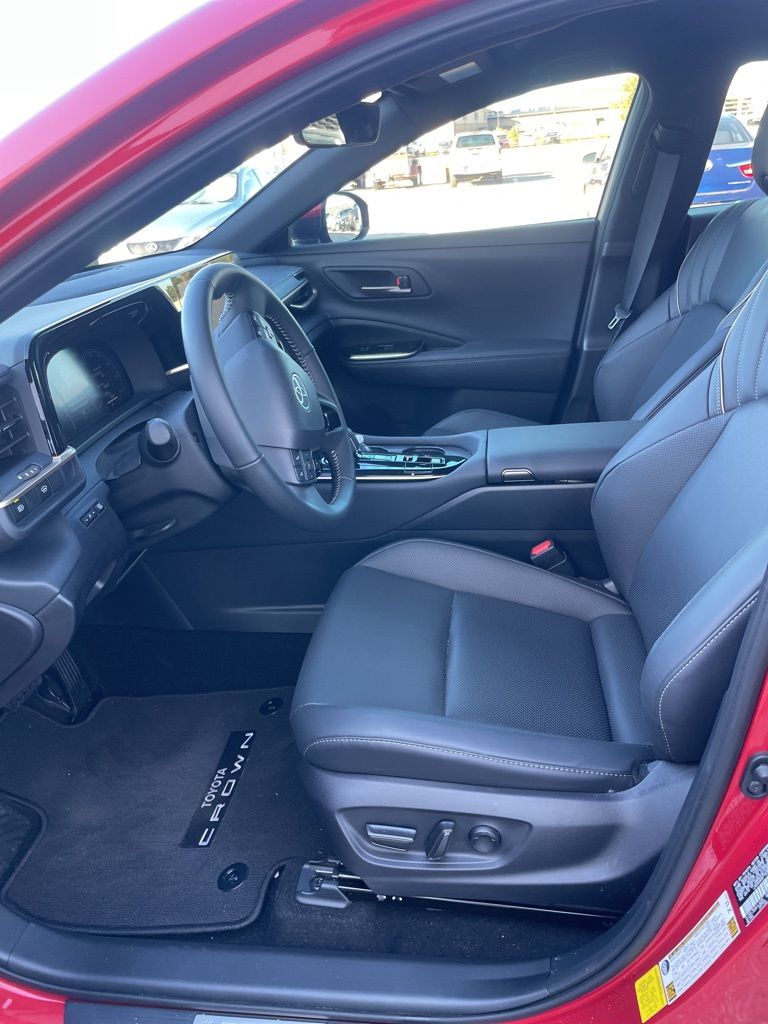 2025 Toyota Crown XLE photo 2