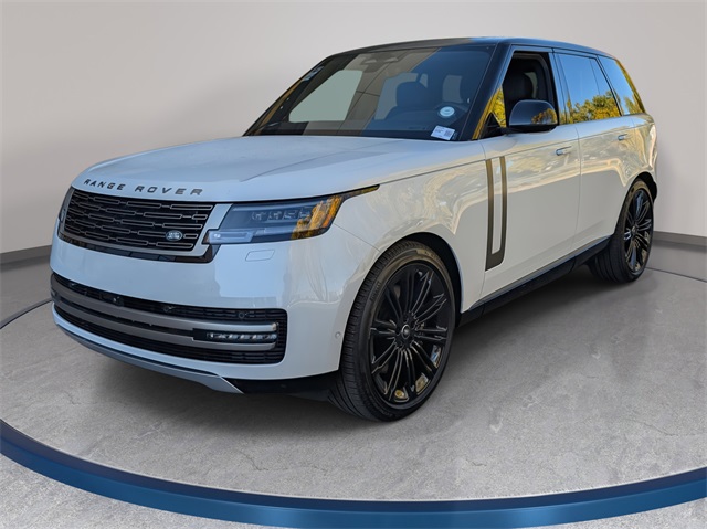 2025 Land Rover Range Rover SE's photo
