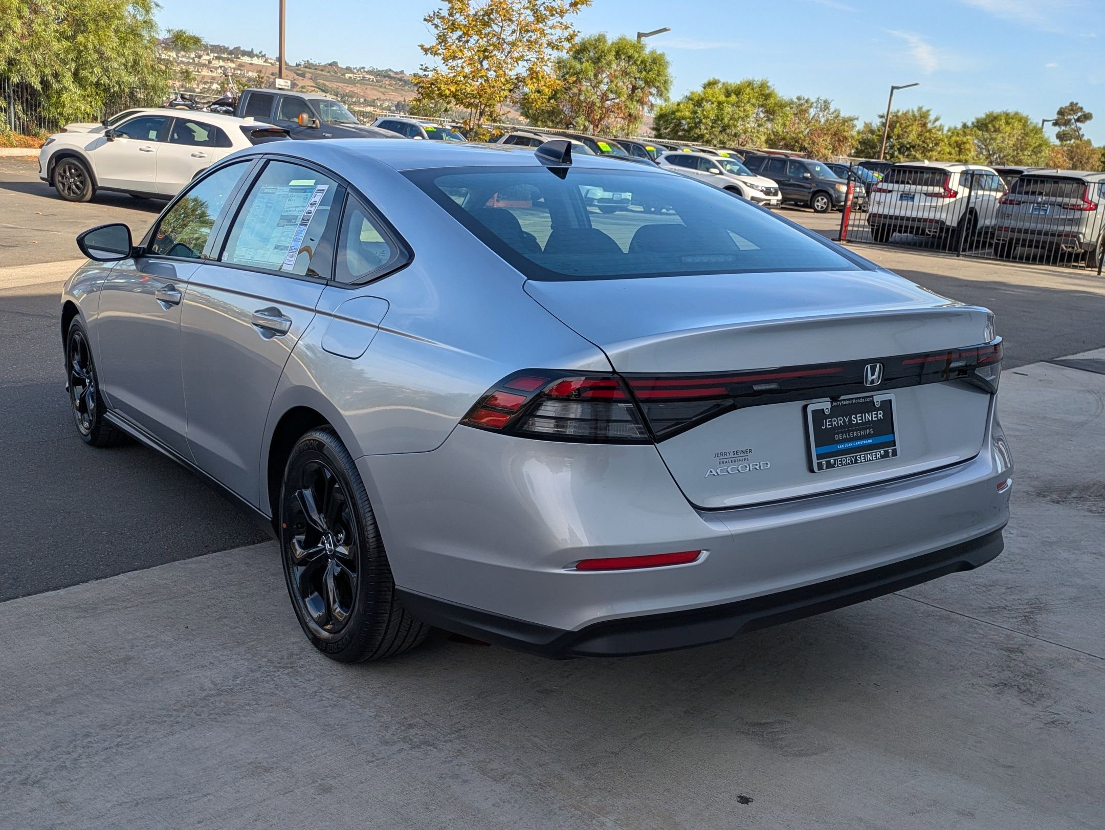 2025 Honda Accord SE photo 3