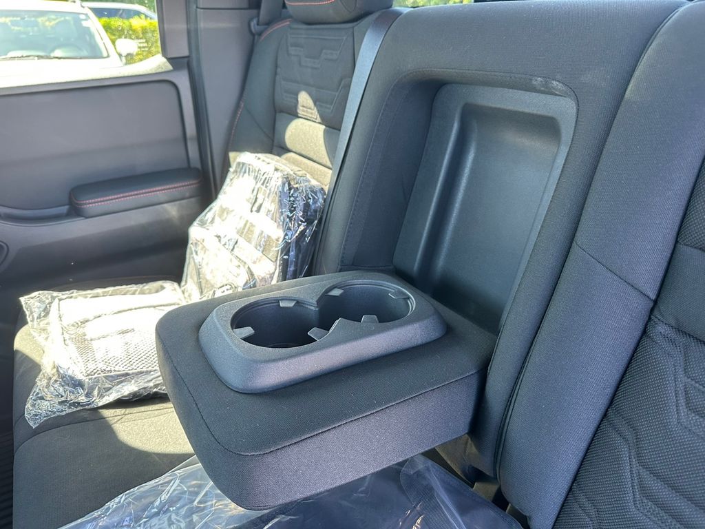 2025 Nissan Frontier PRO-4X photo 24