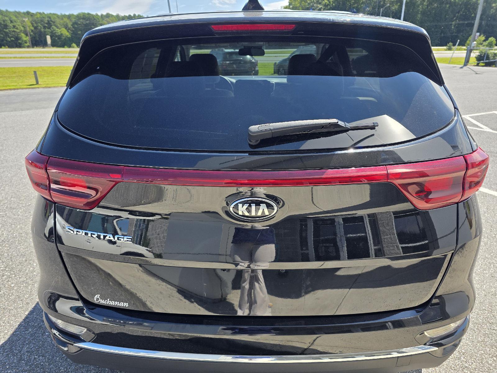 2022 Kia Sportage LX photo 3