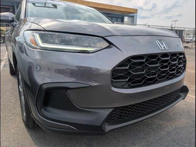 2025 Honda HR-V LX photo 18