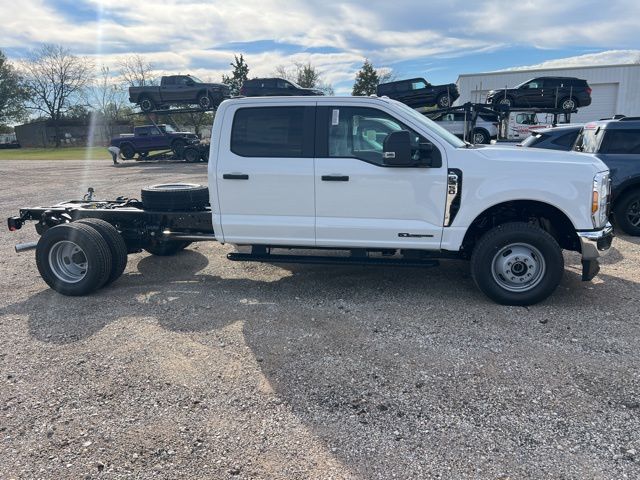 2026 Ford F-350 XL photo 3