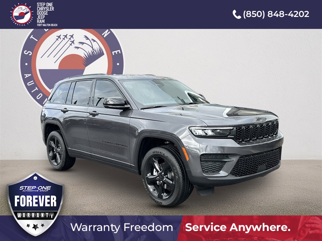 2025 Jeep Grand Cherokee Altitude's photo