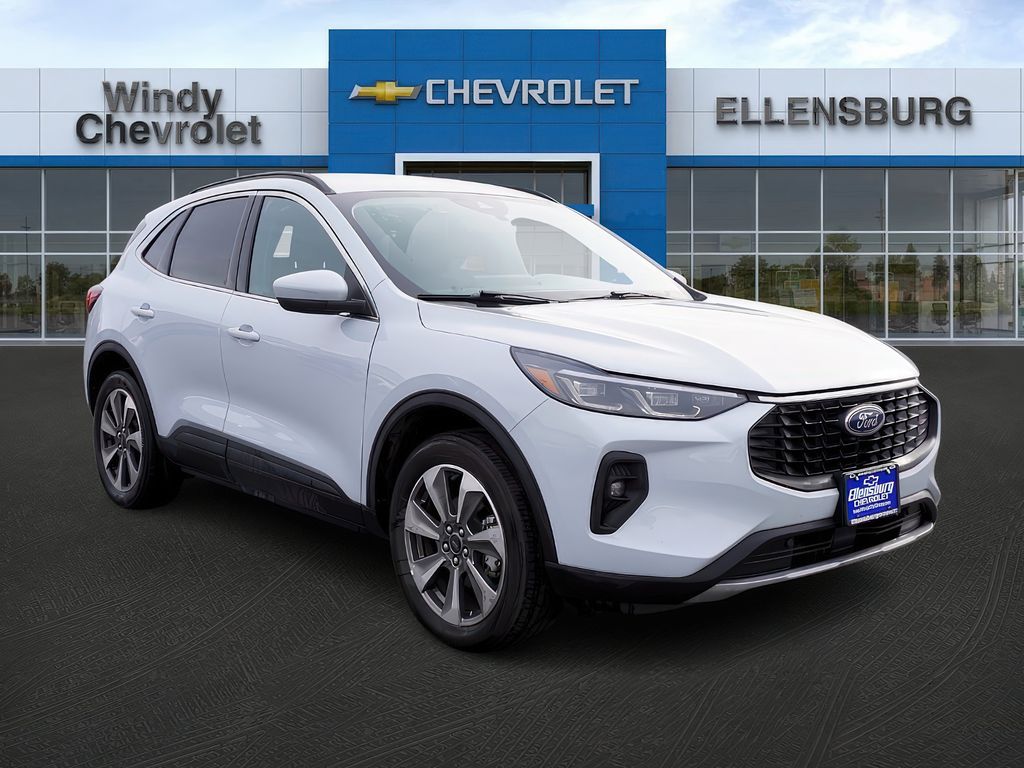 2025 Ford Escape Platinum