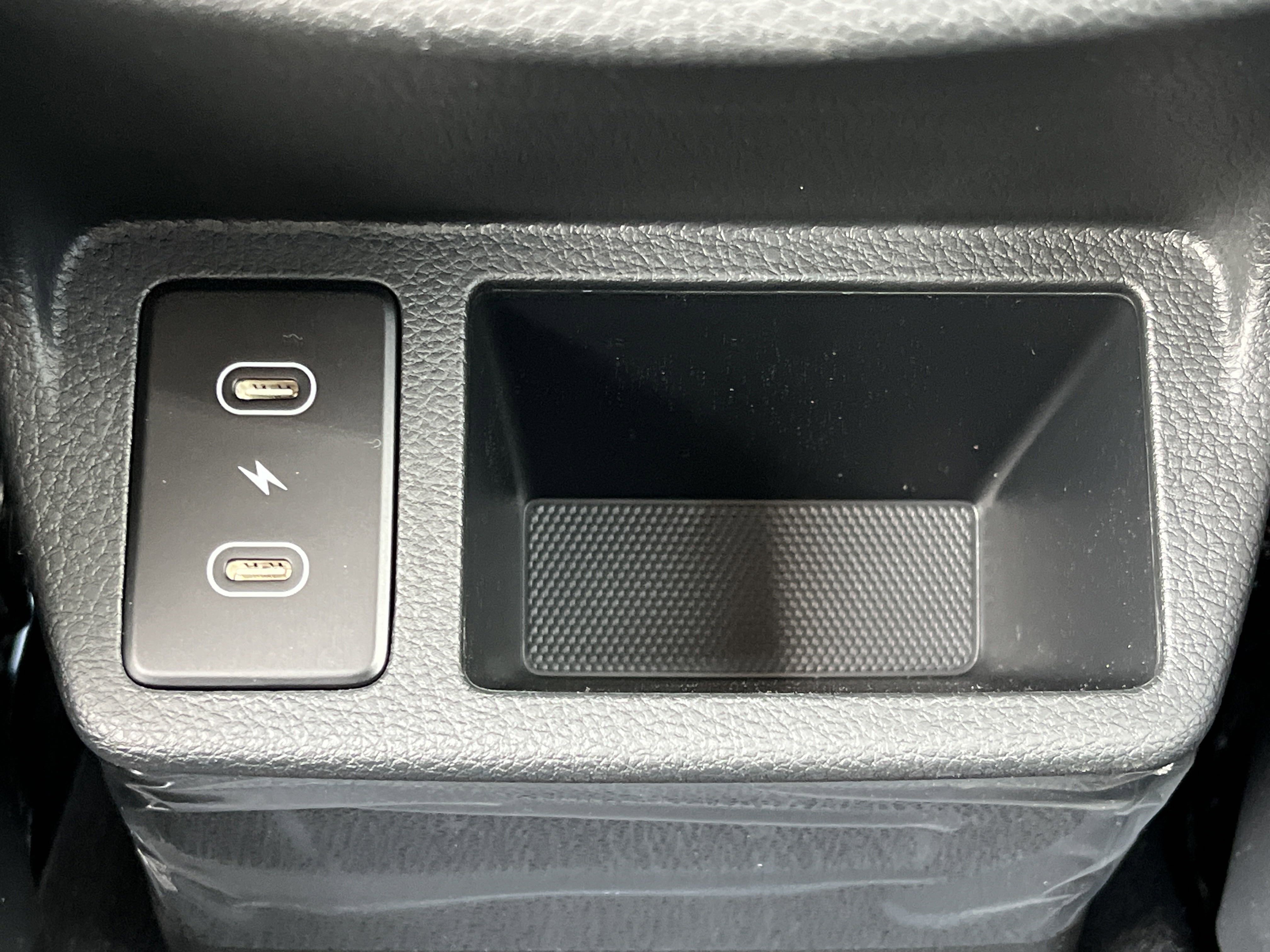2026 Kia Seltos EX photo 9
