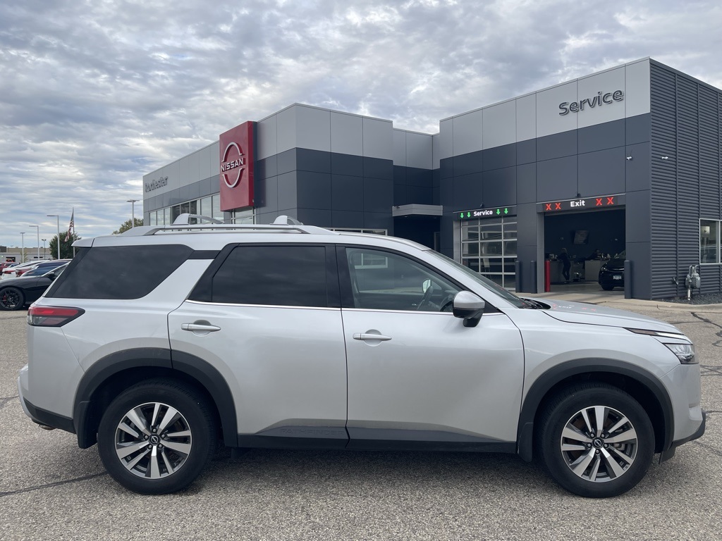 Used 2024 Nissan Pathfinder SL with VIN 5N1DR3CC5RC291732 for sale in Rochester, Minnesota