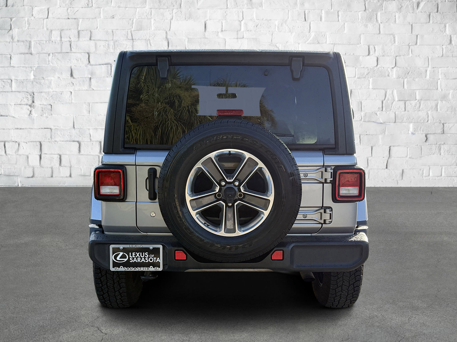 2020 Jeep Wrangler Unlimited Sahara photo 5