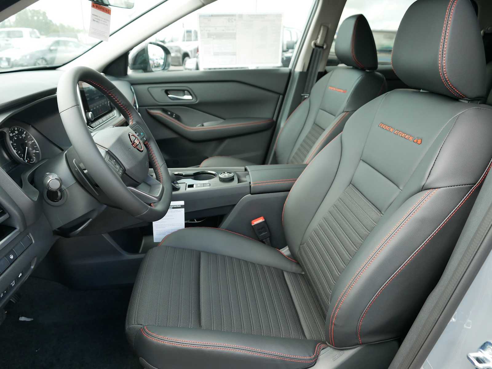 2026 Nissan Rogue SV photo 8