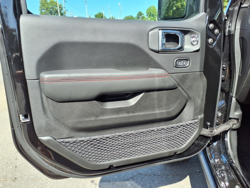 2025 Jeep Wrangler Rubicon photo 4