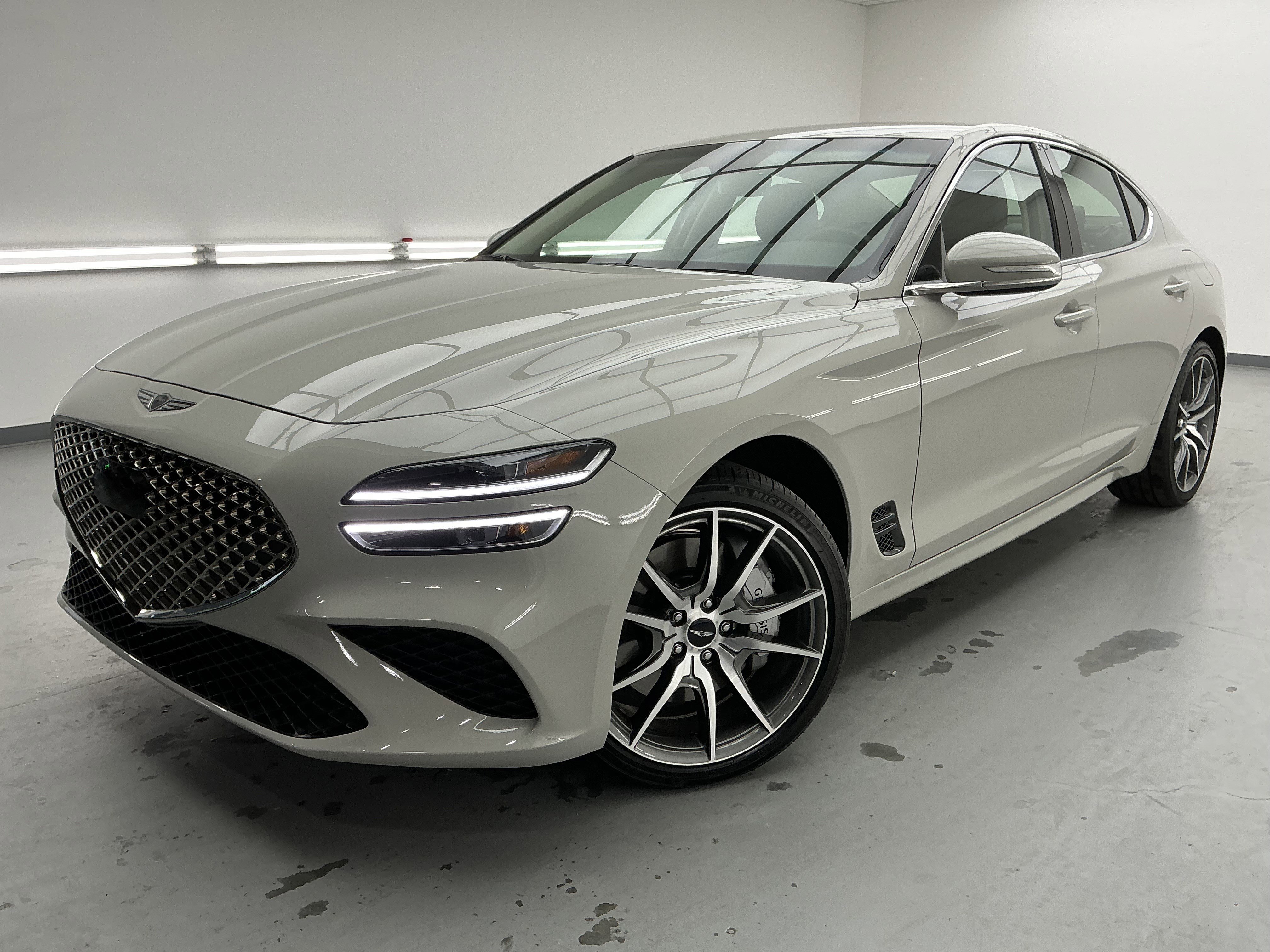 2025 GENESIS G70
