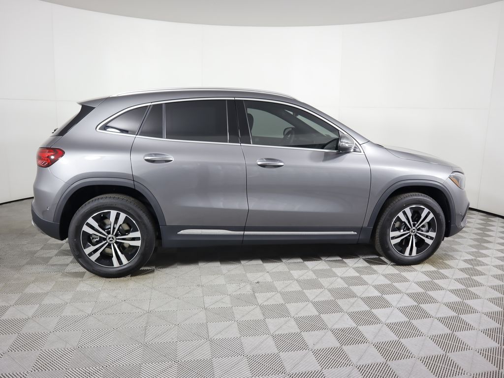 2025 Mercedes Benz GLA 250 photo 4