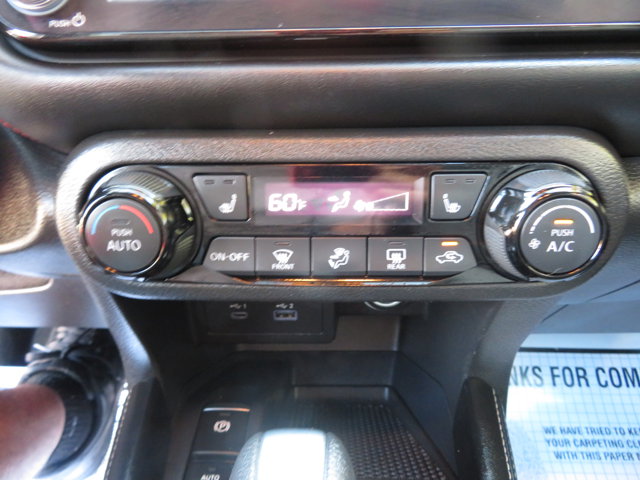 2023 Nissan Kicks SR photo 22