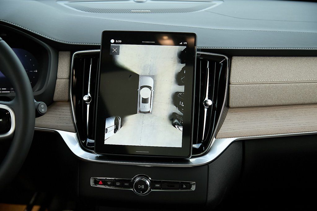 2026 VOLVO XC90 - Image 26