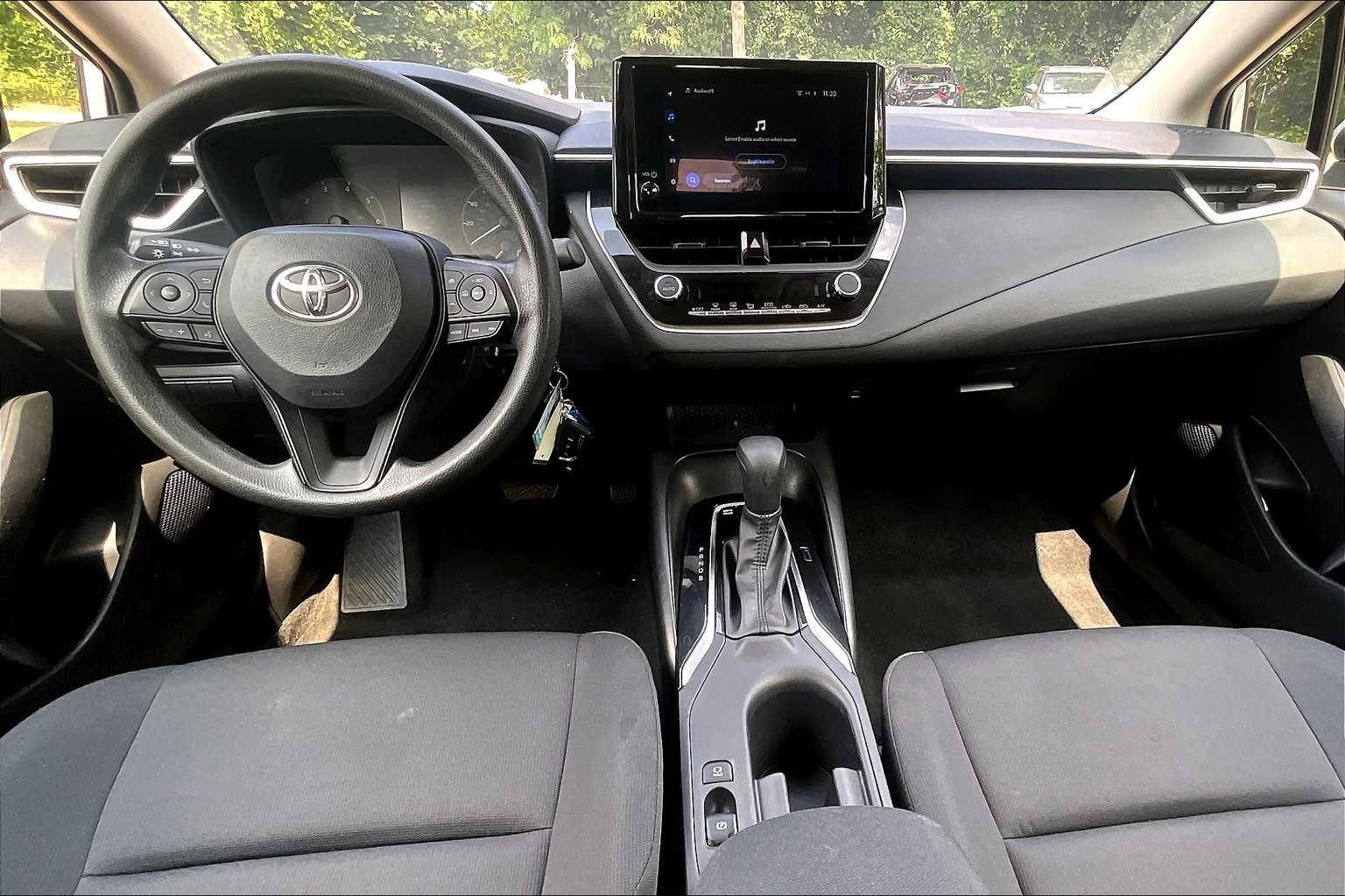 2023 Toyota Corolla Hybrid LE photo 13