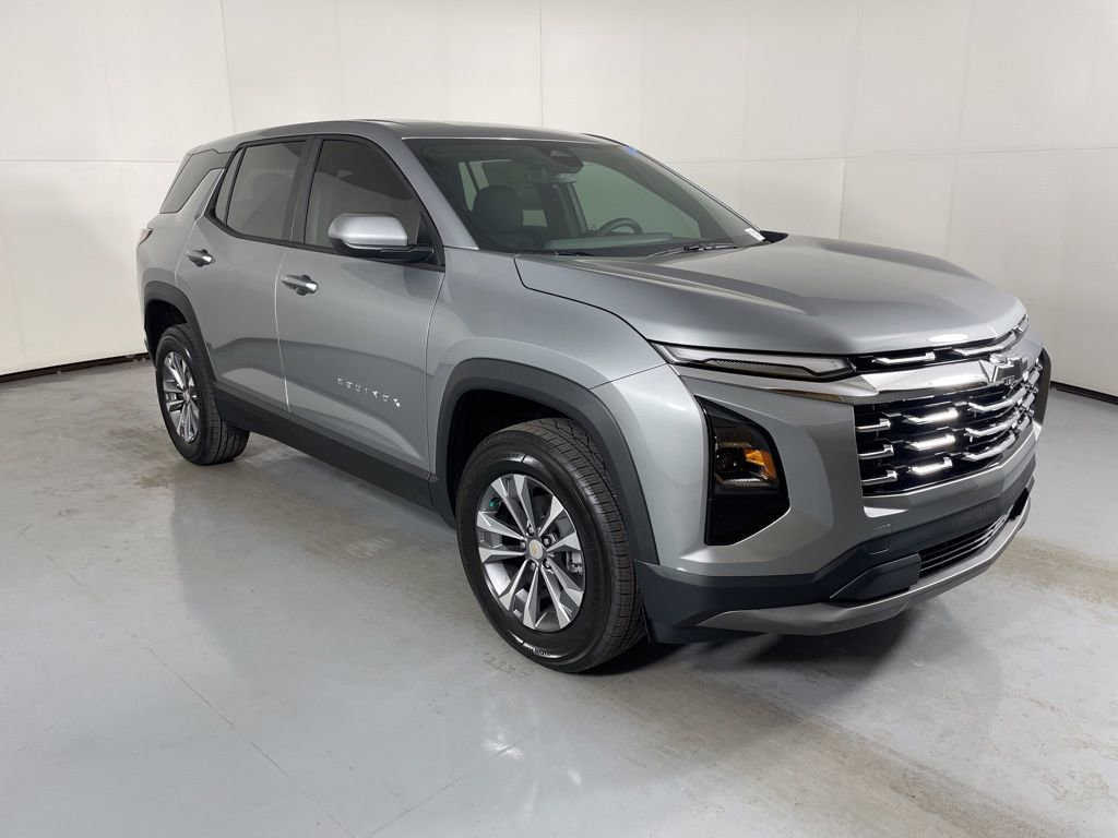 2026 Chevrolet Equinox LT photo 2