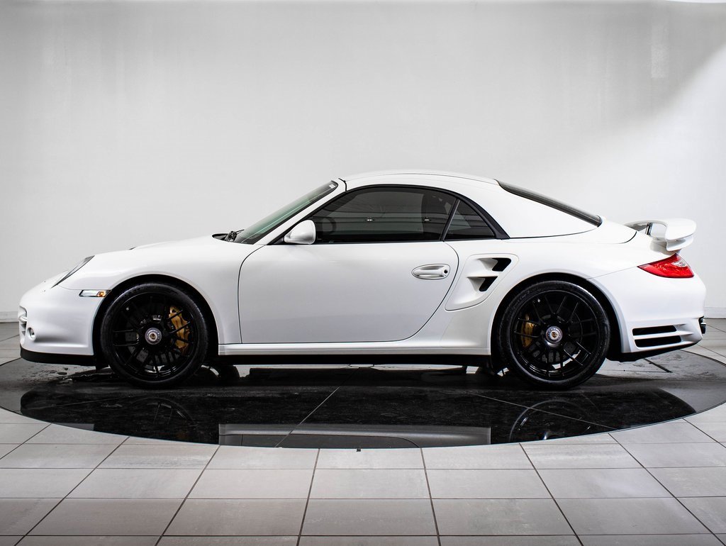 2012 Porsche 911 Turbo S photo 2