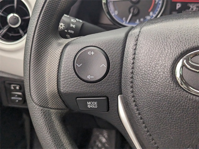 2019 Toyota Corolla L photo 22