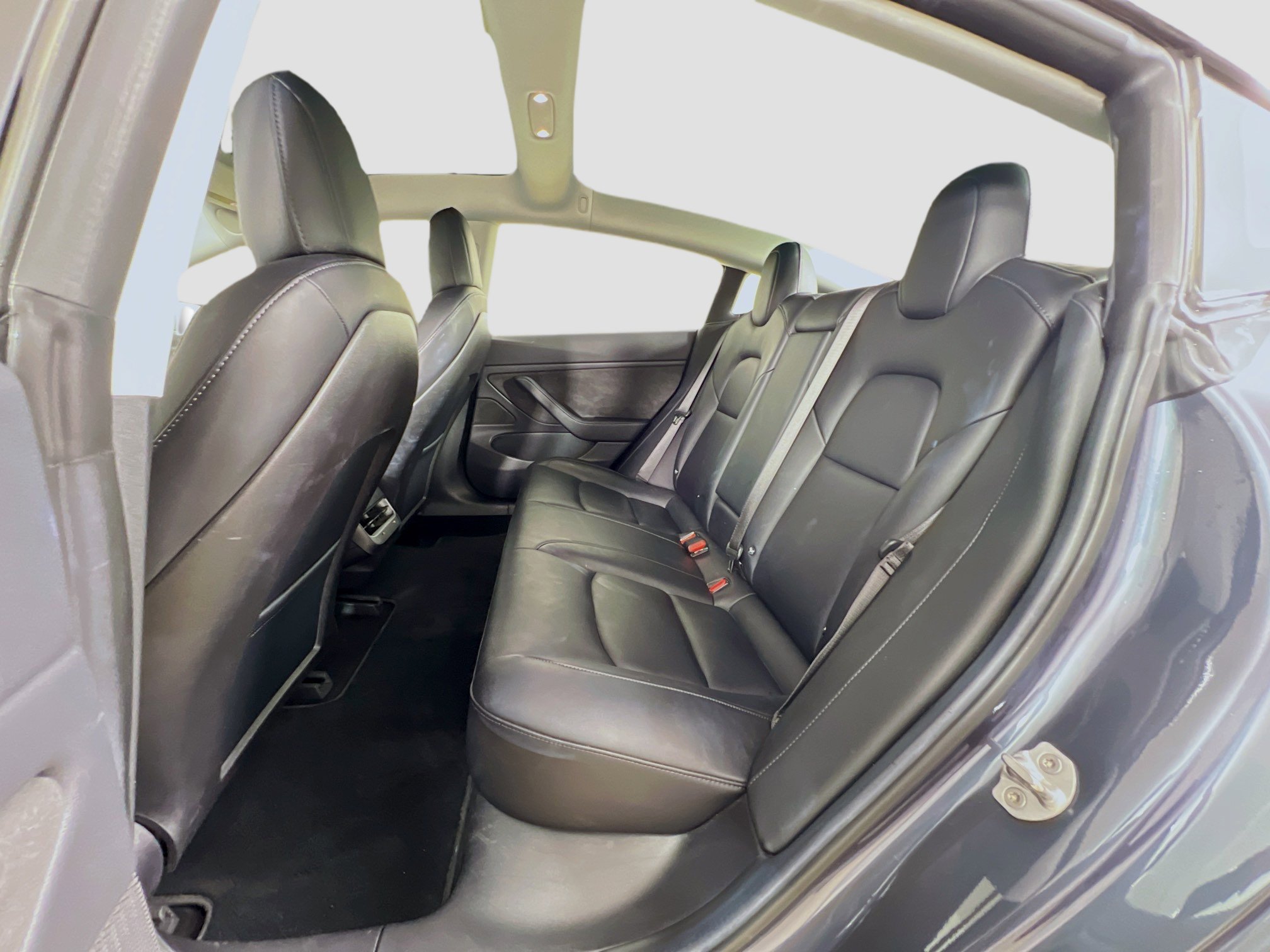 2018 Tesla Model 3 Long Range photo 21