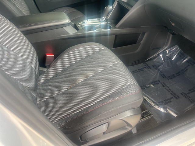 2016 Chevrolet Equinox LS photo 22
