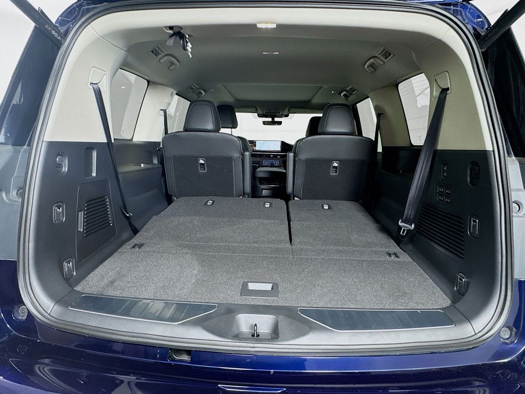 2025 Infiniti QX80 Luxe photo 29