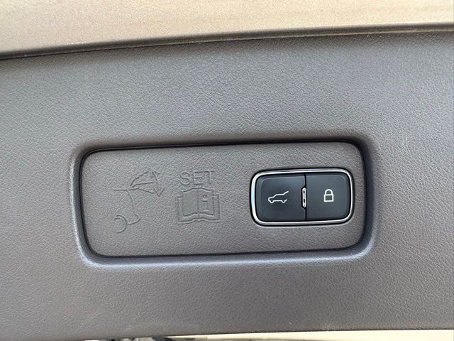 2020 Lincoln Aviator Reserve photo 9