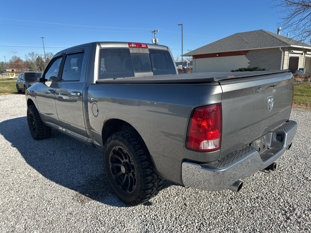 2012 Ram 1500 SLT photo 3