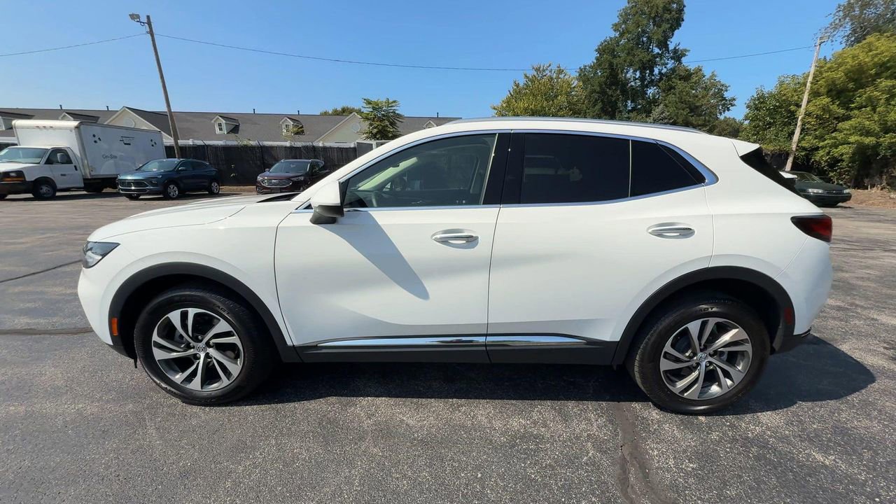 2023 Buick Envision Essence photo 5
