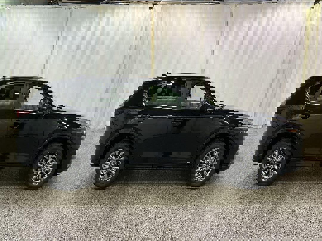 2025 Mazda CX-5 2.5 S Preferred photo 3