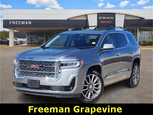 2023 GMC Acadia Denali's photo