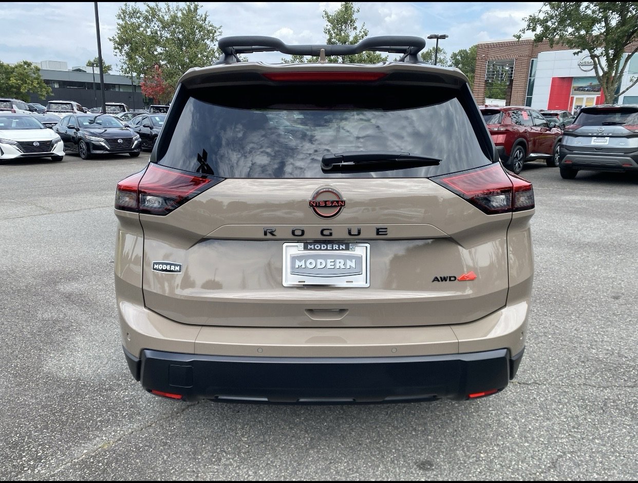 2025 Nissan Rogue SV photo 3