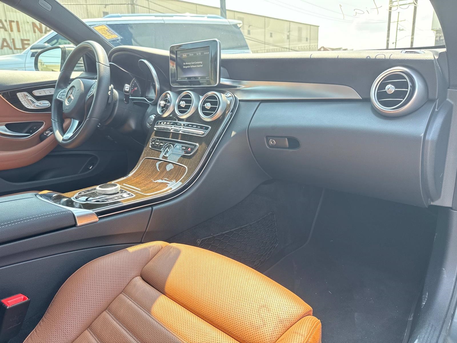 2018 Mercedes Benz C 300 photo 5