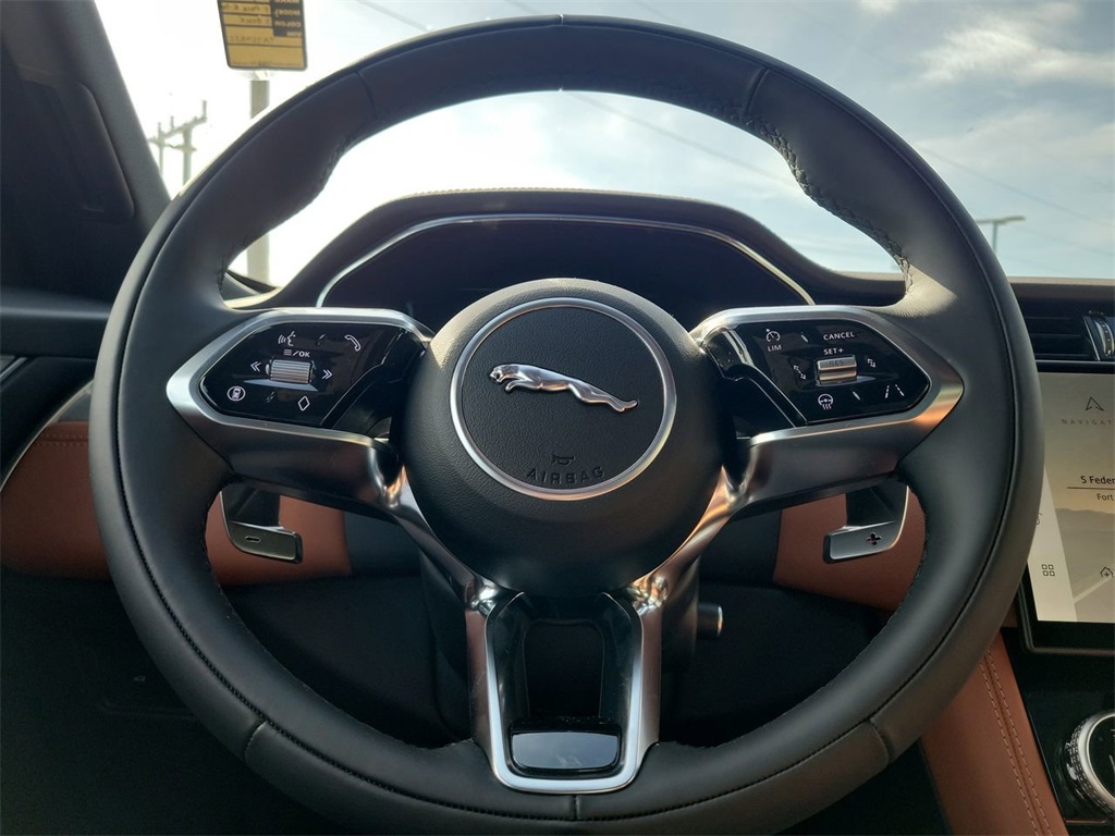 2026 Jaguar F-PACE P250 R-Dynamic S photo 28