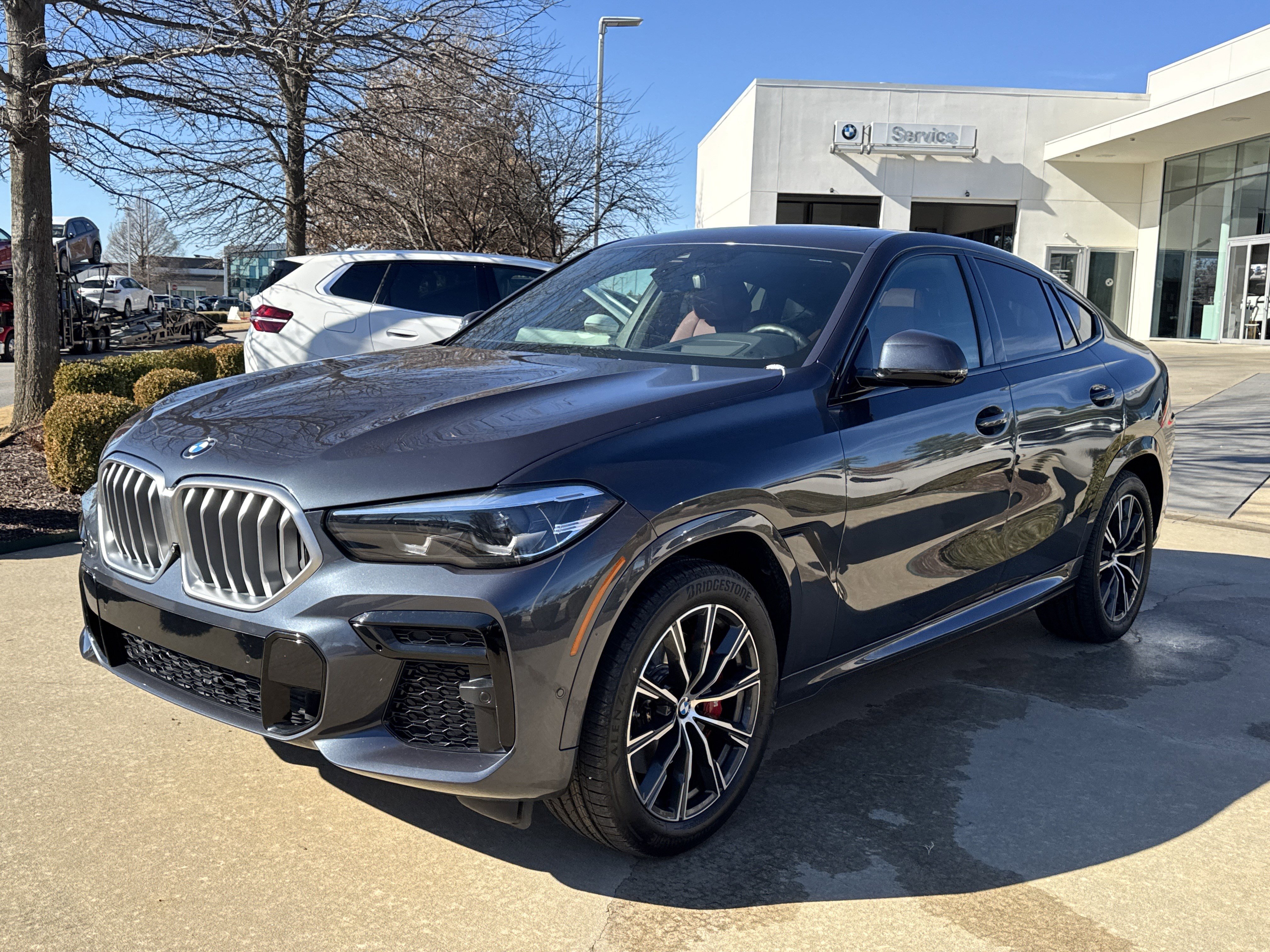 2022 BMW X6 Base's photo