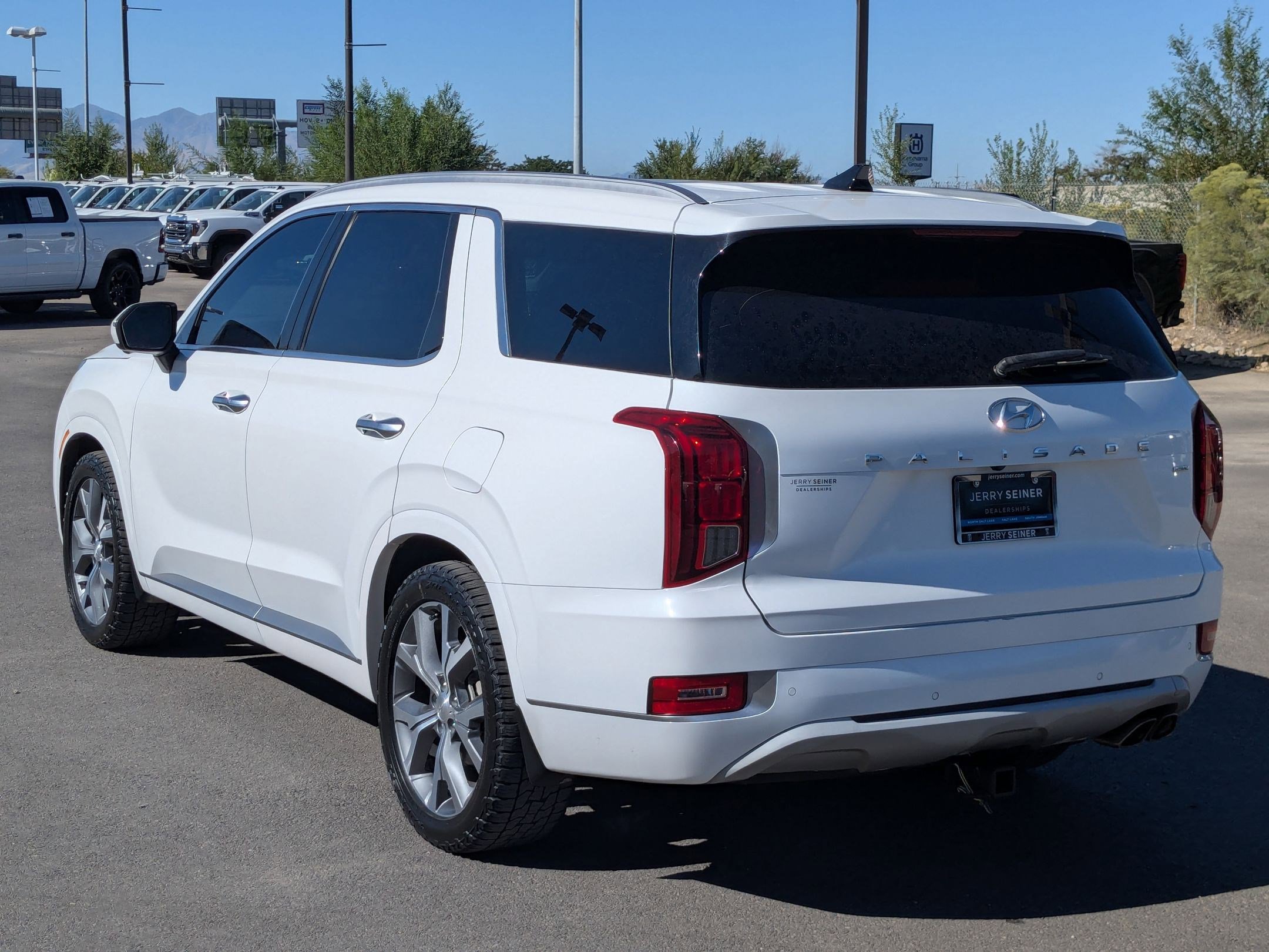 2022 Hyundai Palisade Limited photo 3