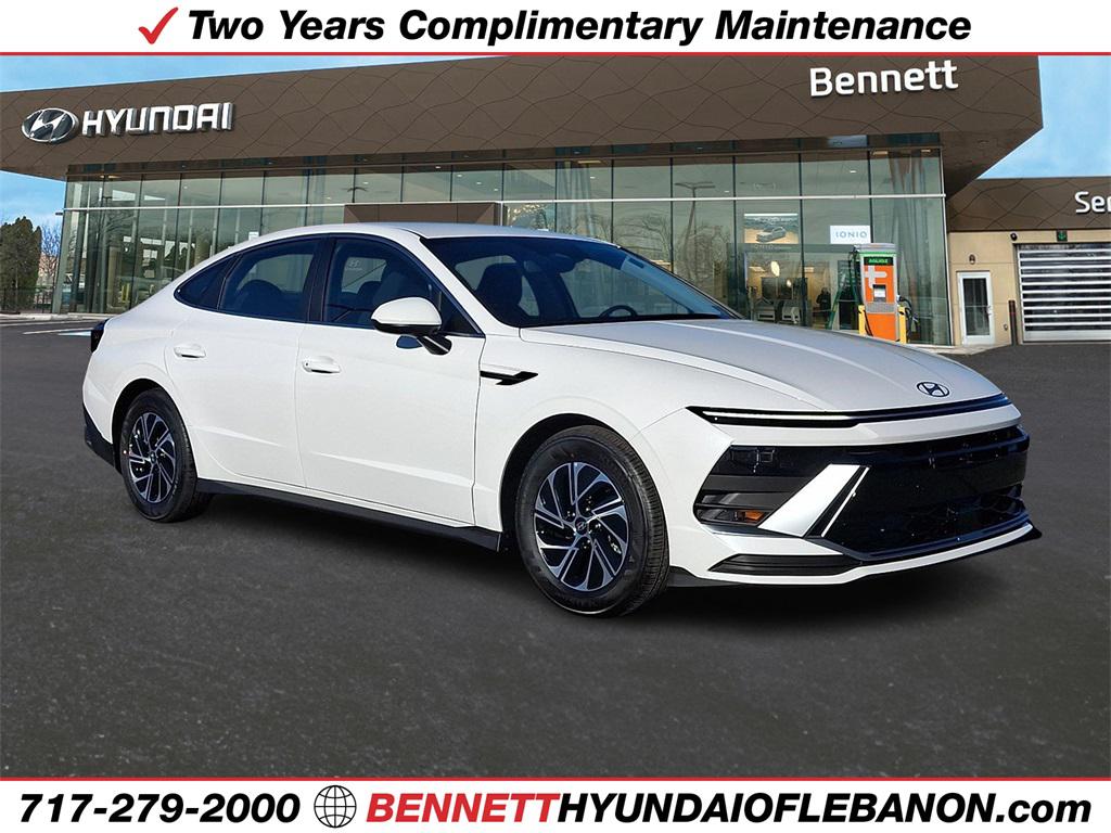 2026 Hyundai Sonata Hybrid Blue's photo