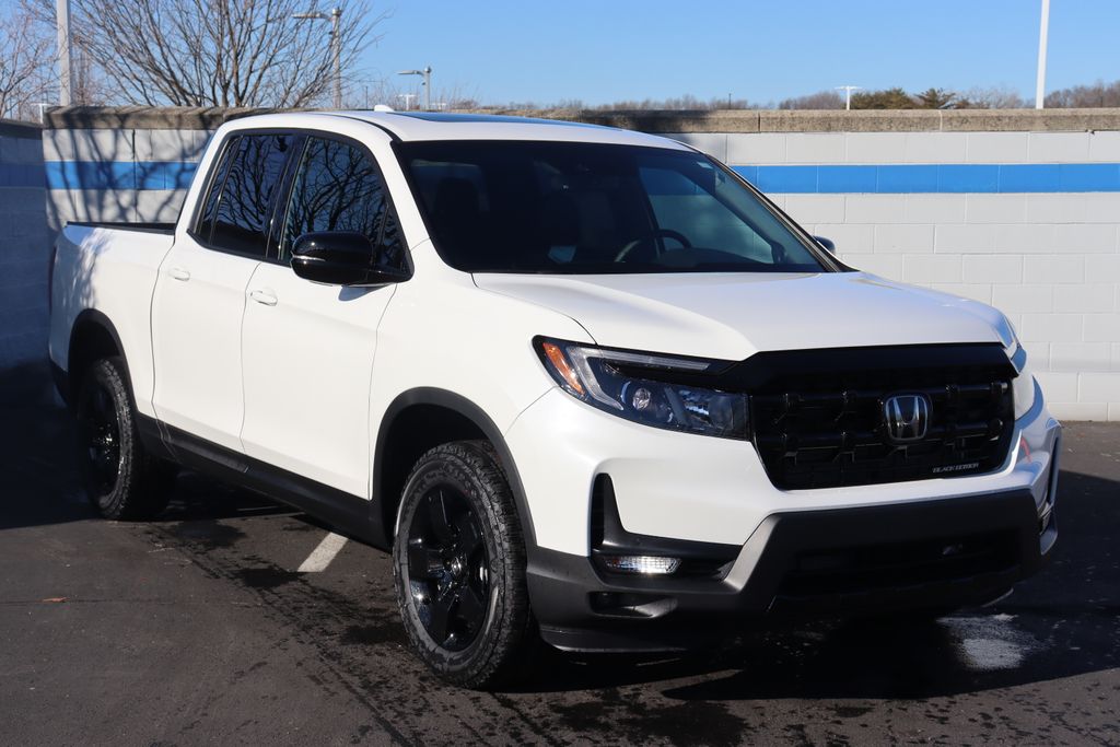 2026 Honda Ridgeline Black Edition photo 7